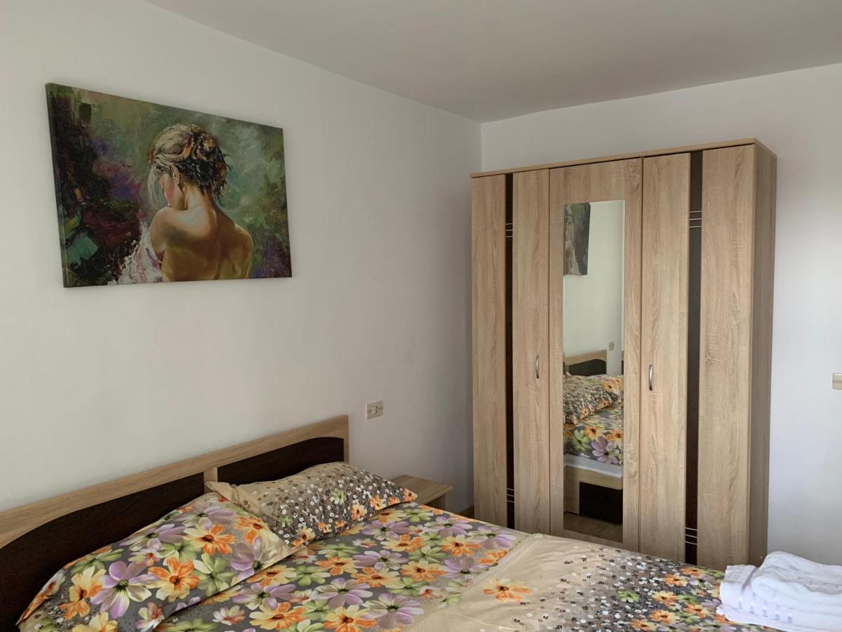Apartament Carolina Parc アルバ・ユリア エクステリア 写真