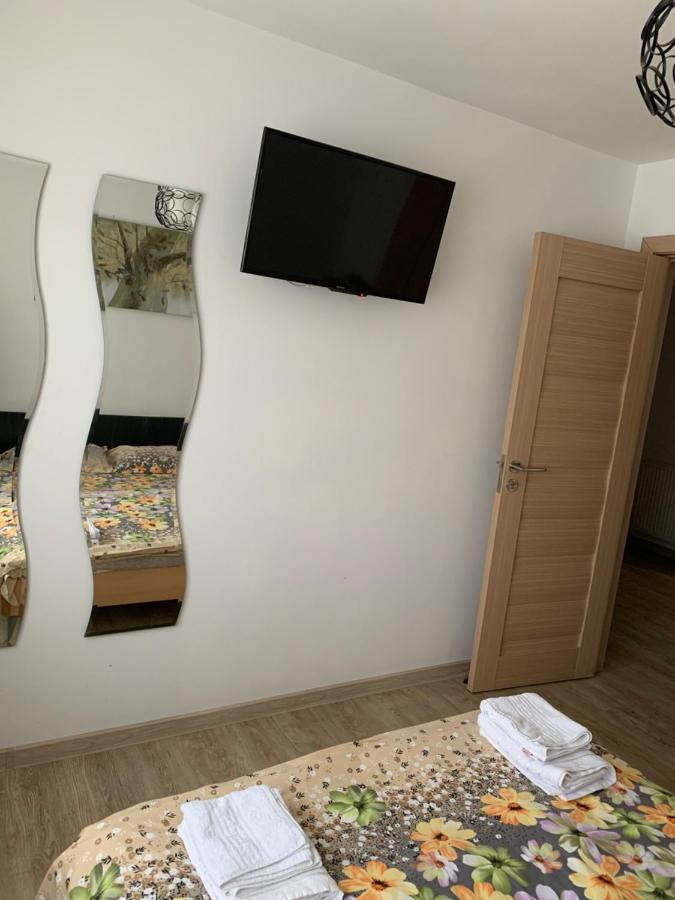 Apartament Carolina Parc アルバ・ユリア エクステリア 写真
