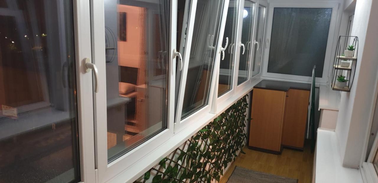 Apartament Carolina Parc アルバ・ユリア エクステリア 写真